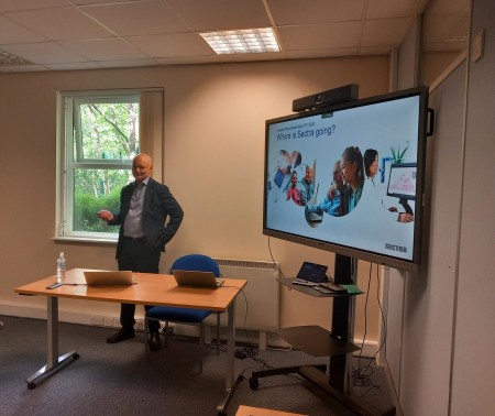 Torbjorn Kronander presenting .jpg